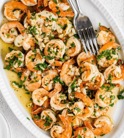 Camarones al Ajillo: Sabor Intenso, Placer Inmediato